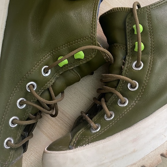 Converse leather lug sole high top sneaker - Picture 3 of 7